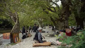 Backdrop to the movie "Saint Paisios" #542284