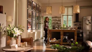 Backdrop to the movie "Canary Black" #623071