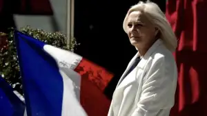 Backdrop to the movie "RN 72, à la conquête de l