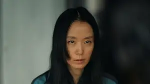 Backdrop to the movie "Revolver" #637175