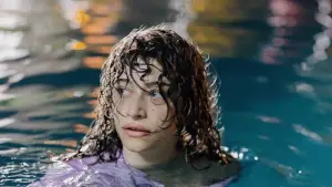 Backdrop to the movie "Pools" #638619