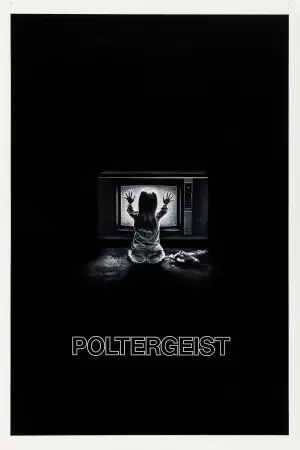 Poster to the movie "Poltergeist" #698445