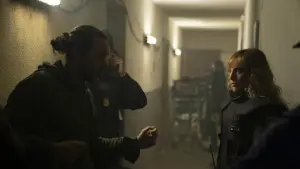 Backdrop to the movie "Siege" #349323