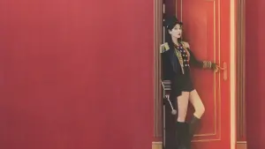 Backdrop to the movie "IU CONCERT : The Golden Hour" #392566