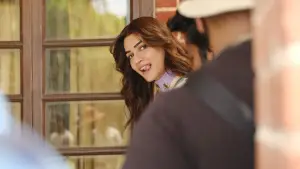 Backdrop to the movie "Tere Ishk Mein" #561464