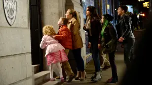 Backdrop to the movie "Adventures in Babysitting" #227083