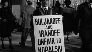 Backdrop to the movie "Ninotchka" #716304