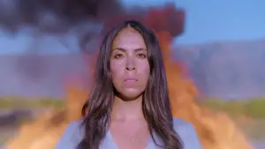 Backdrop to the movie "Talking to a Stranger" #552549