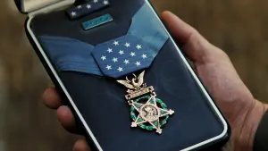 Backdrop to the movie "Shooter" #315185