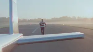 Backdrop to the movie "Flachdach" #548776