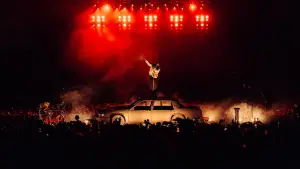 Backdrop to the movie "Twenty One Pilots: More Than We Ever Imagined" #767526