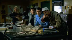 Backdrop to the movie "Tremors 2: Aftershocks" #295484