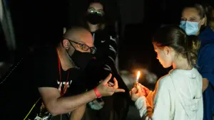 Backdrop to the movie "Firestarter" #444877