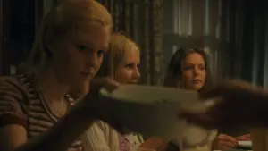 Backdrop to the movie "The Virgin Suicides" #790599