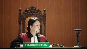 Backdrop to the movie "The Verdict" #535619