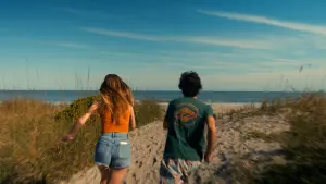 Backdrop to the movie "The Love Triangle" #403964