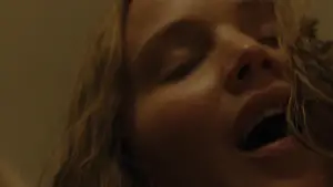 Backdrop to the movie "mother!" #627204