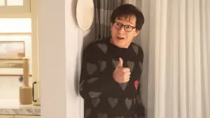 Backdrop to the movie "Love Hurts" #578208