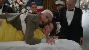 Backdrop to the movie "The Naked Gun: From the Files of Police Squad!" #637871