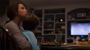 Backdrop to the movie "Dark Skies" #291544