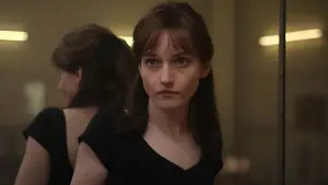 Backdrop to the movie "Apartment 7A" #641680