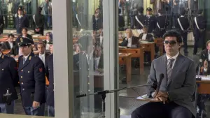 Backdrop to the movie "The Traitor" #201857