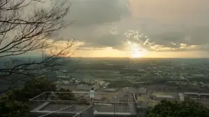 Backdrop to the movie "18×2 Beyond Youthful Days" #678582