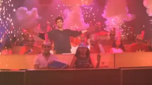 Backdrop to the movie "Main Hoon Na" #890035