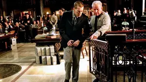 Backdrop to the movie "Murder in the First" #237292