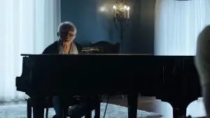 Backdrop to the movie "Under the Silver Lake" #731007