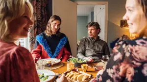 Backdrop to the movie "Four Little Adults" #757975