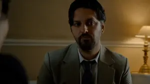 Backdrop to the movie "Rogue Agent" #361464