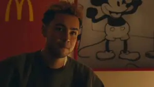 Backdrop to the movie "Lurker" #779558