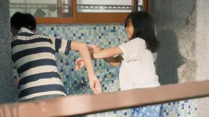 Backdrop to the movie "Tutti" #538833