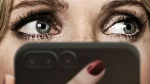 Backdrop to the movie "Drop" #571093