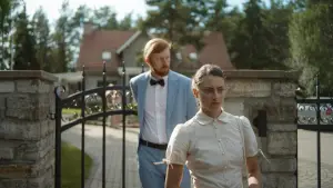 Backdrop to the movie "Aurora" #690663