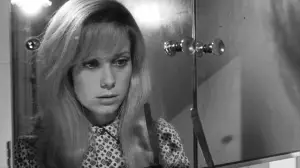 Backdrop to the movie "Repulsion" #703210