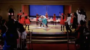 Backdrop to the movie "Dilwale Dulhania Le Jayenge" #749107