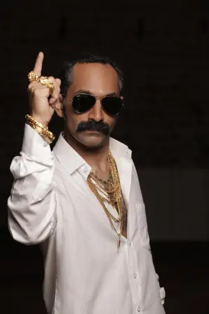 Poster to the movie "Aavesham" #782534