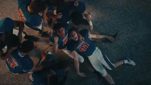 Backdrop to the movie "Bottoms" #657764