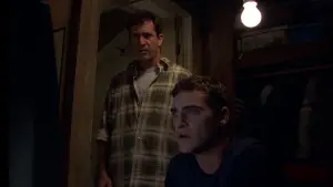 Backdrop to the movie "Signs" #670275