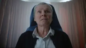 Backdrop to the movie "Amulet" #462395