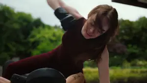 Backdrop to the movie "Bugonia" #511648