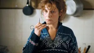 Backdrop to the movie "Darling" #715693