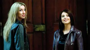 Backdrop to the movie "Hostel" #676334