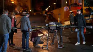 Backdrop to the movie "Canary Black" #623168