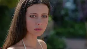 Backdrop to the movie "Parthenope" #599028