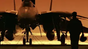 Backdrop to the movie "Top Gun" #580477