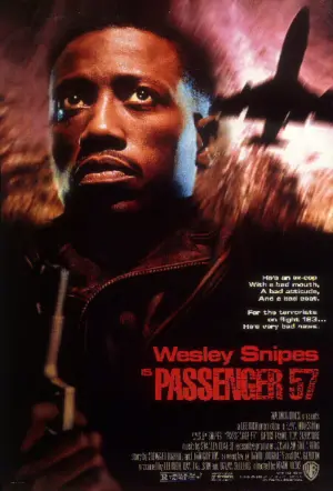 Poster to the movie "Passenger 57" #115313