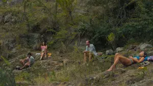 Backdrop to the movie "The Delinquents" #415574